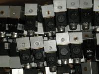 供應(yīng)WG9719710004二位三通電磁閥_汽摩配件_世界工廠網(wǎng)中國(guó)產(chǎn)品信息庫(kù)